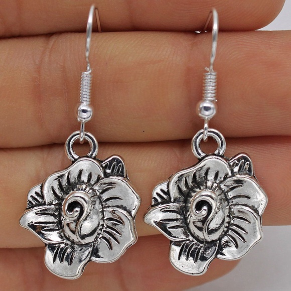 🔘5For 25$Handmade Rose Earrings - Picture 1 of 1